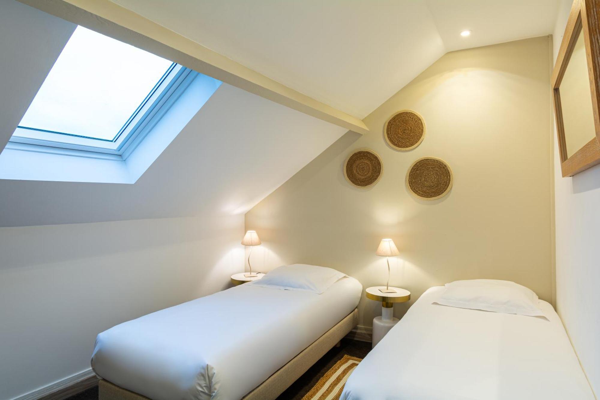 Hotel De La Plage Courseulles-sur-Mer Luaran gambar